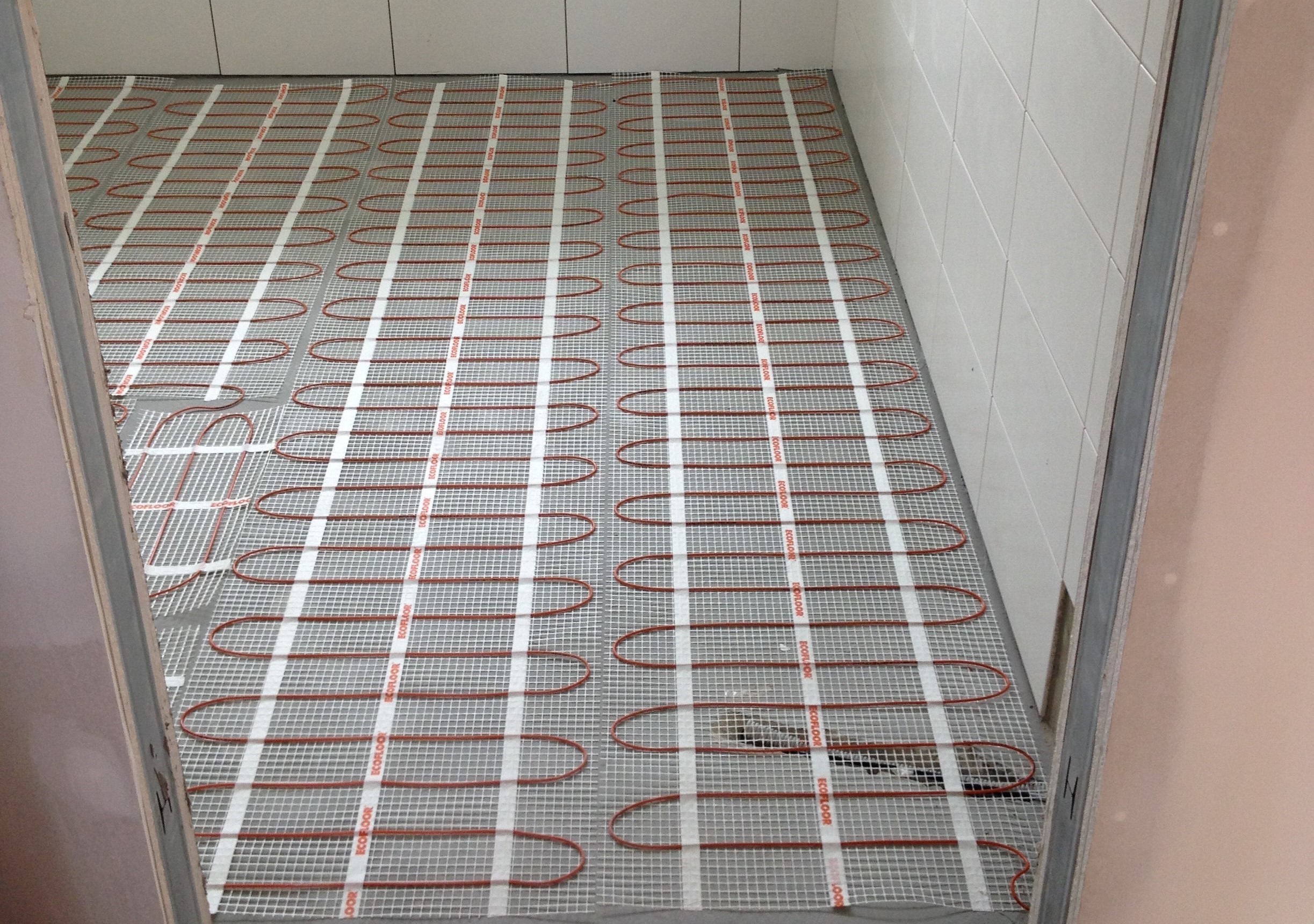 Instalace topn�ch roho�� Plze�