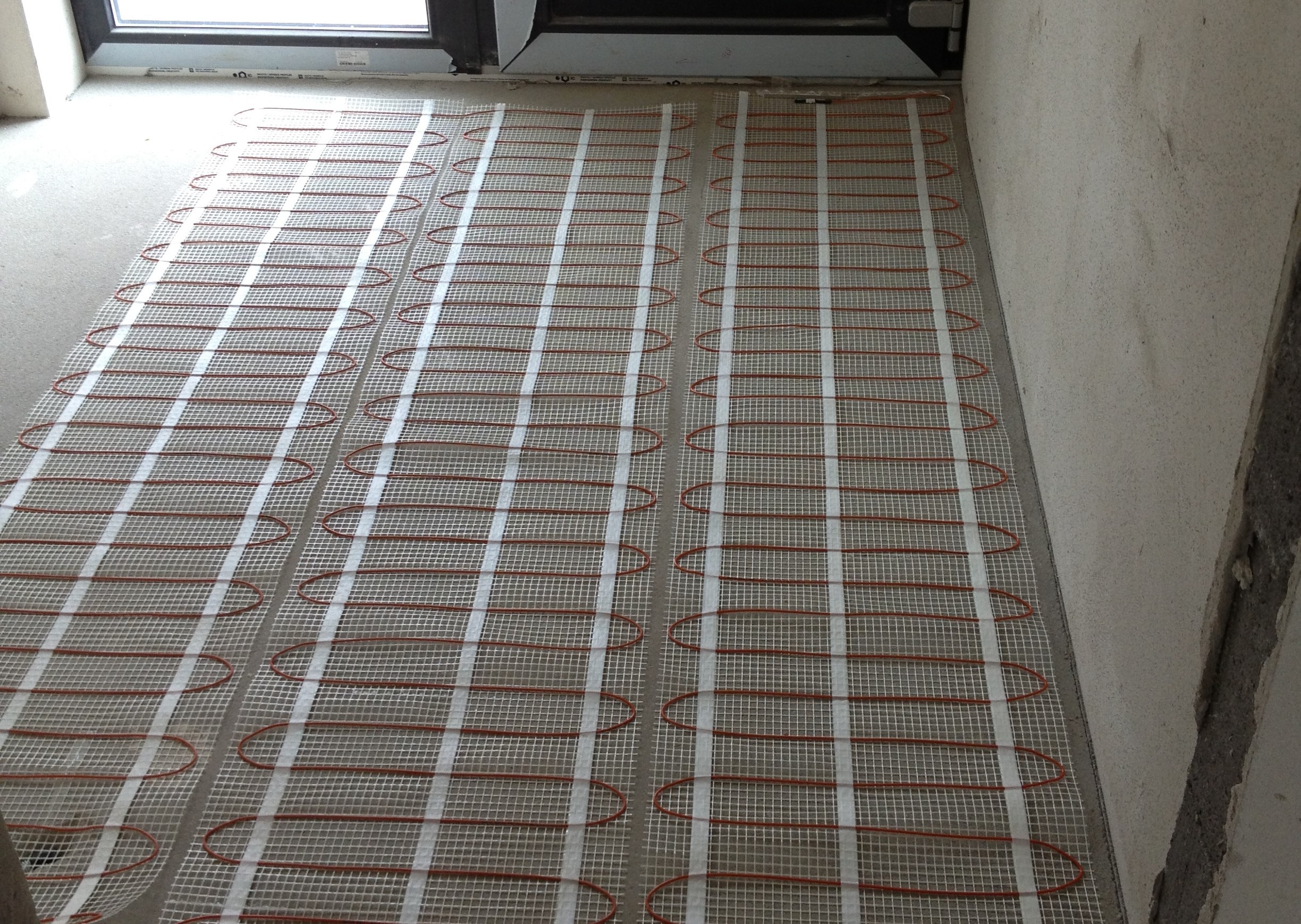 Instalace topn�ch roho�� Plze�